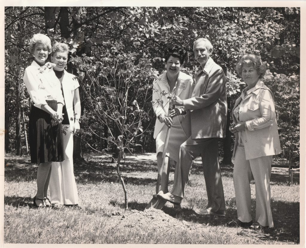 Past Broward County Chapter President with supporters during a ceremonial tree planting on Freedoms Foundation's campus.