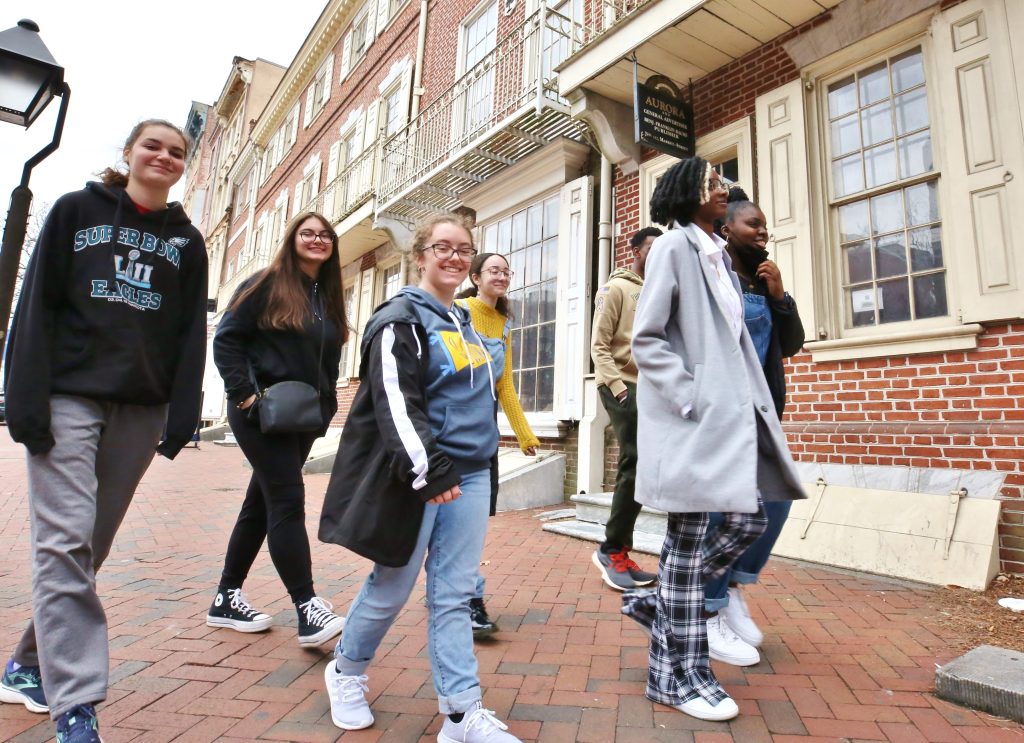 Students walking down street in Philadelphia